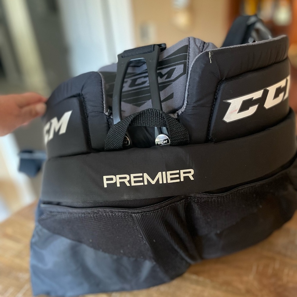 {CMM} youth large hockey pants